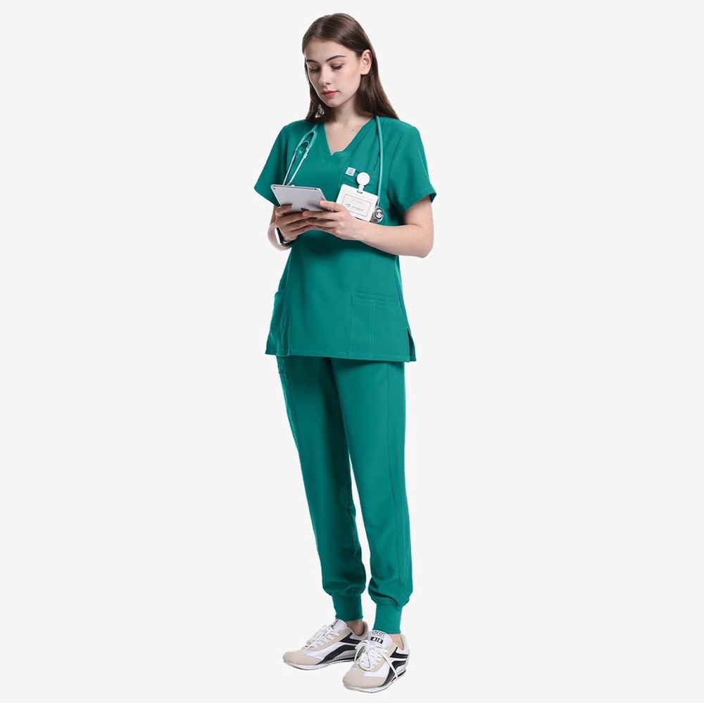 Uniform Scrubs - Picture 3 of 4